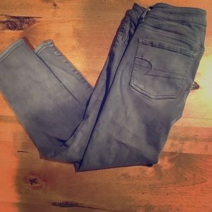 American Eagle gray jegging crop